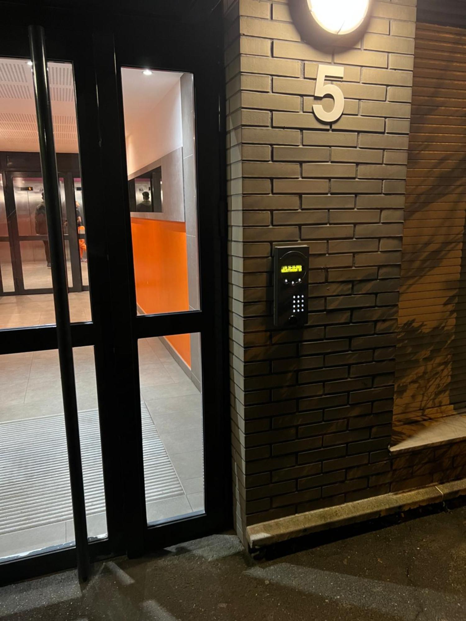 רוסני-סו-בואה Studio Proche Du Centre Paris 15 Min מראה חיצוני תמונה